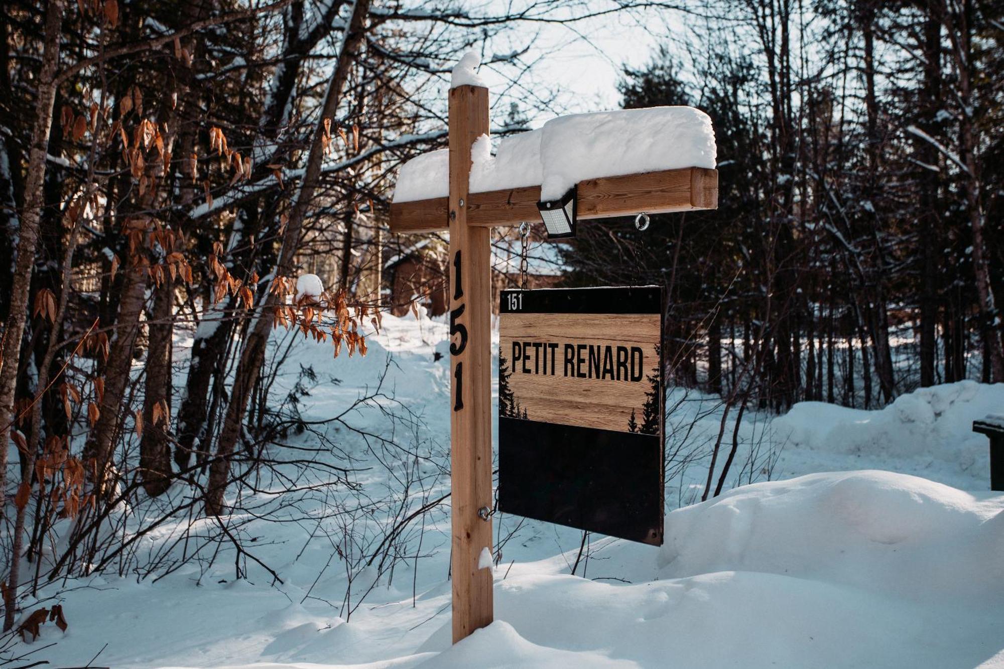 Cottage Le Petit Renard Waterfront & Jacuzzi La Conception Exterior photo